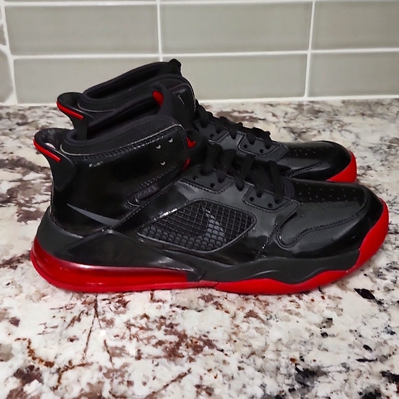 Jordan 270 mars - Picture 2 of 4